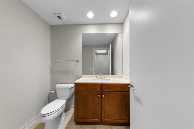 Building Photo - 530 N Lake Shore Dr