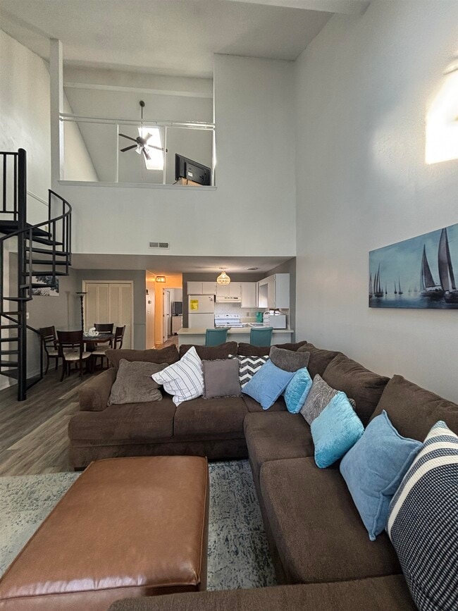 Building Photo - 3700 Golf Colony Ln