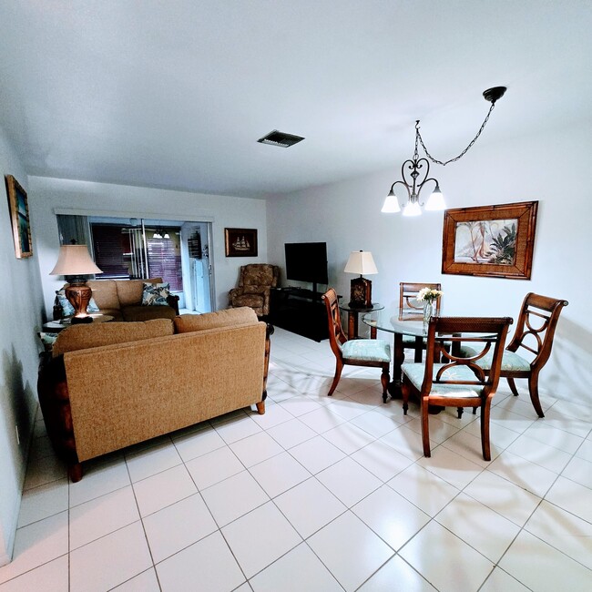 Building Photo - 2930 Crosley Dr E
