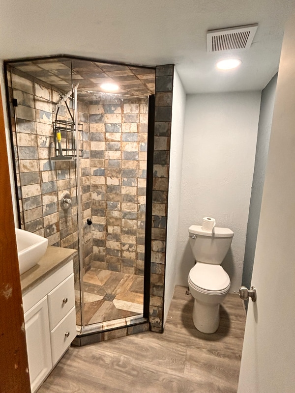 Building Photo - 826 Burton Ave