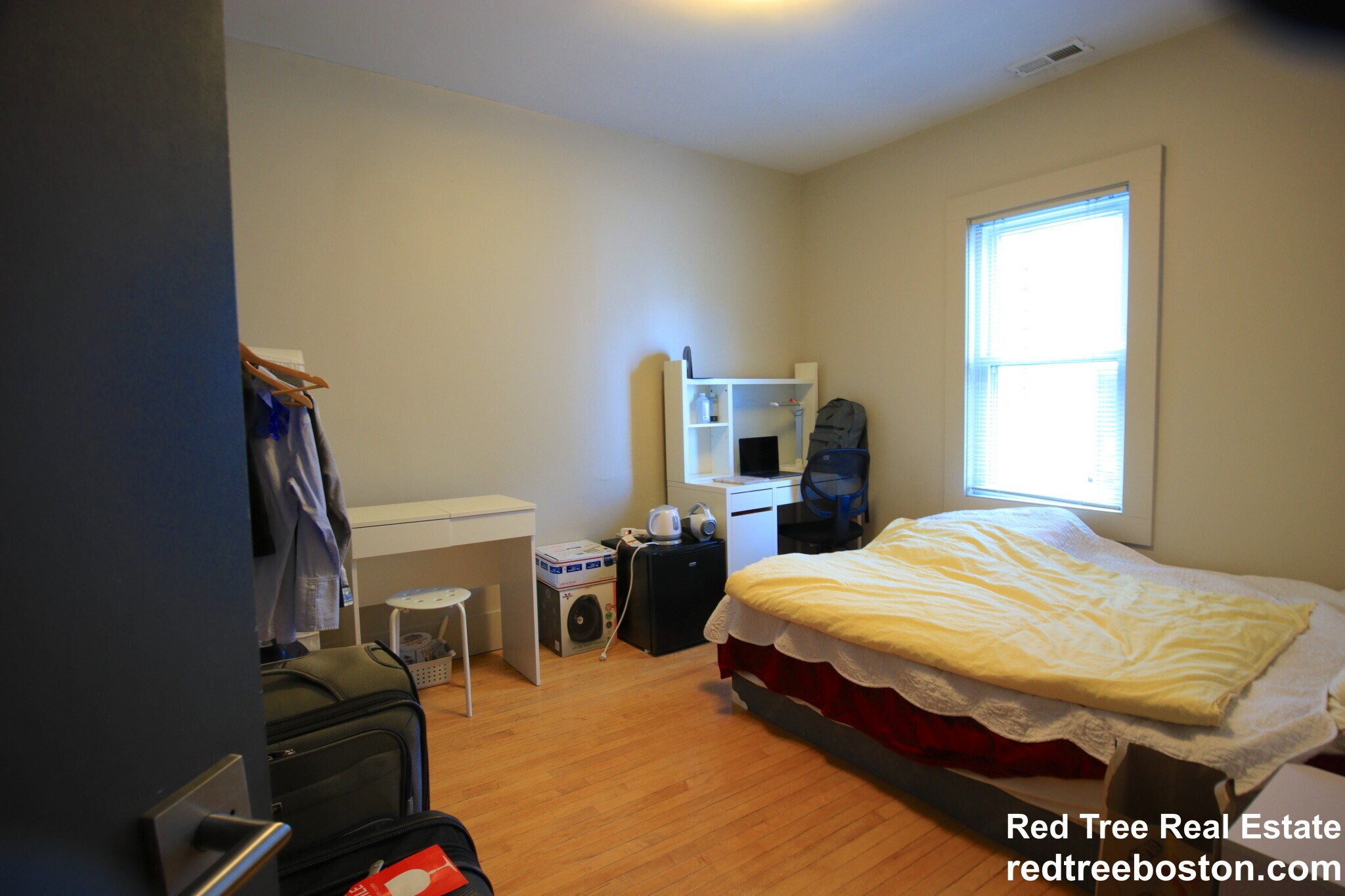 Building Photo - 21 Greylock Rd