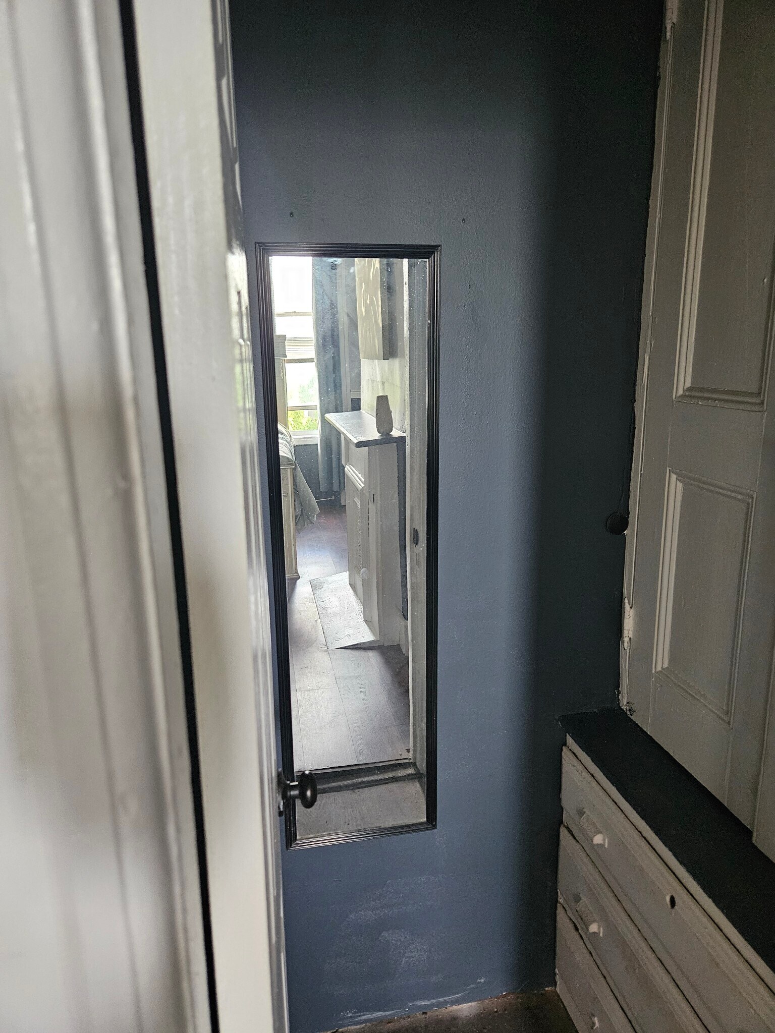 Building Photo - 693 Macdonough St