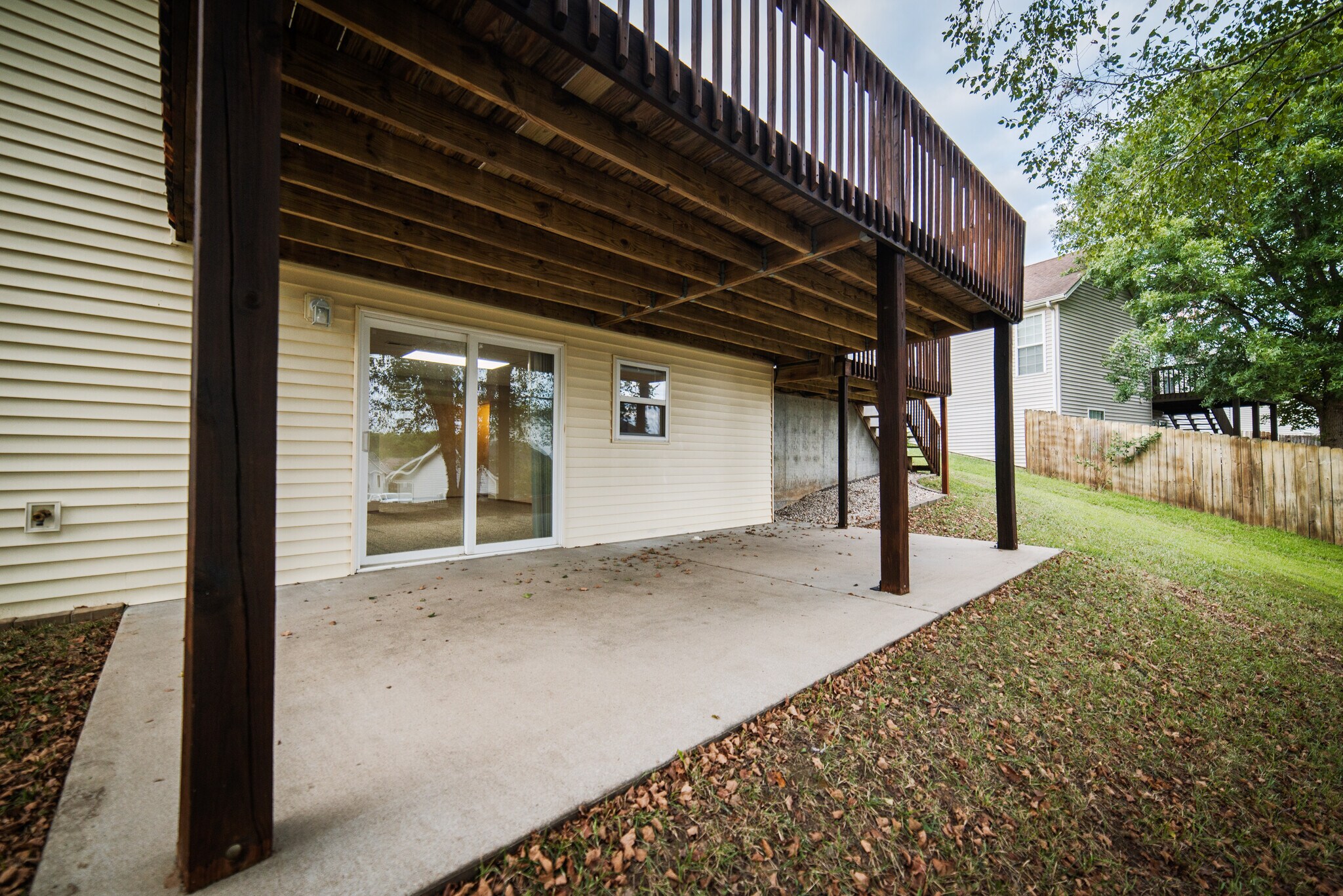 Building Photo - 1801 Ridge Rd