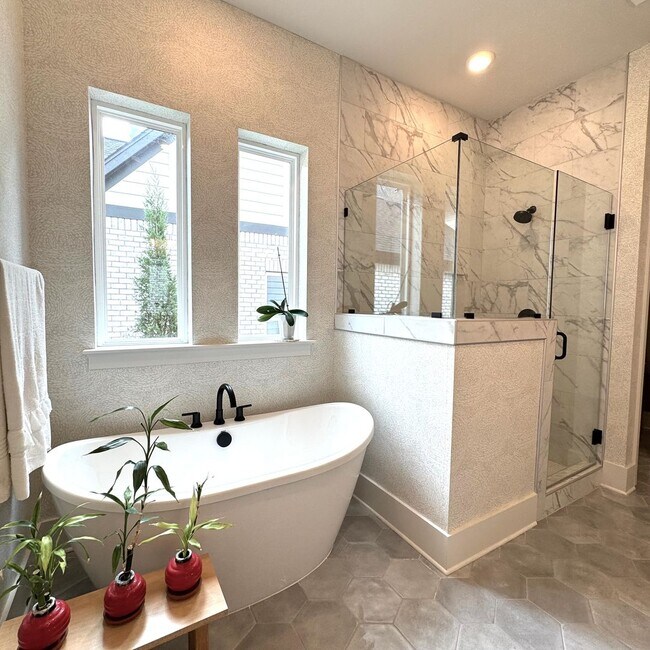 Building Photo - Discover Iris Grove at Everlee