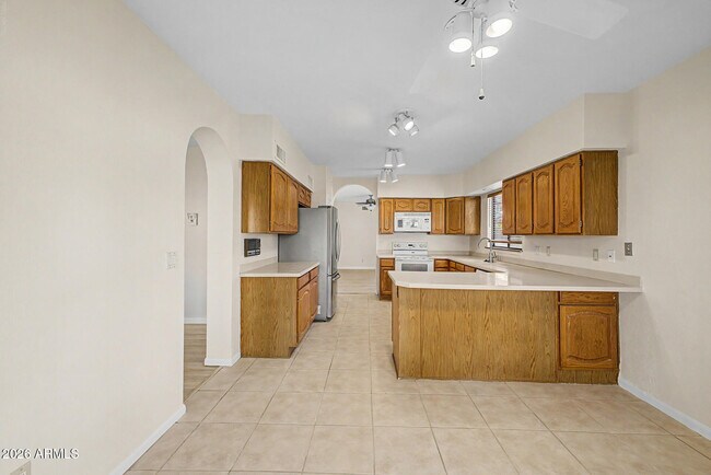 Building Photo - 15643 N 50th St