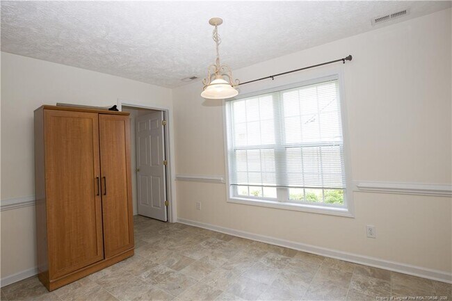 Building Photo - 106 Harvest Ln