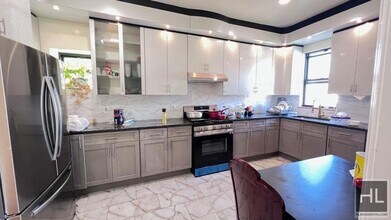 Building Photo - 3 bedroom in BROOKLYN NY 11218