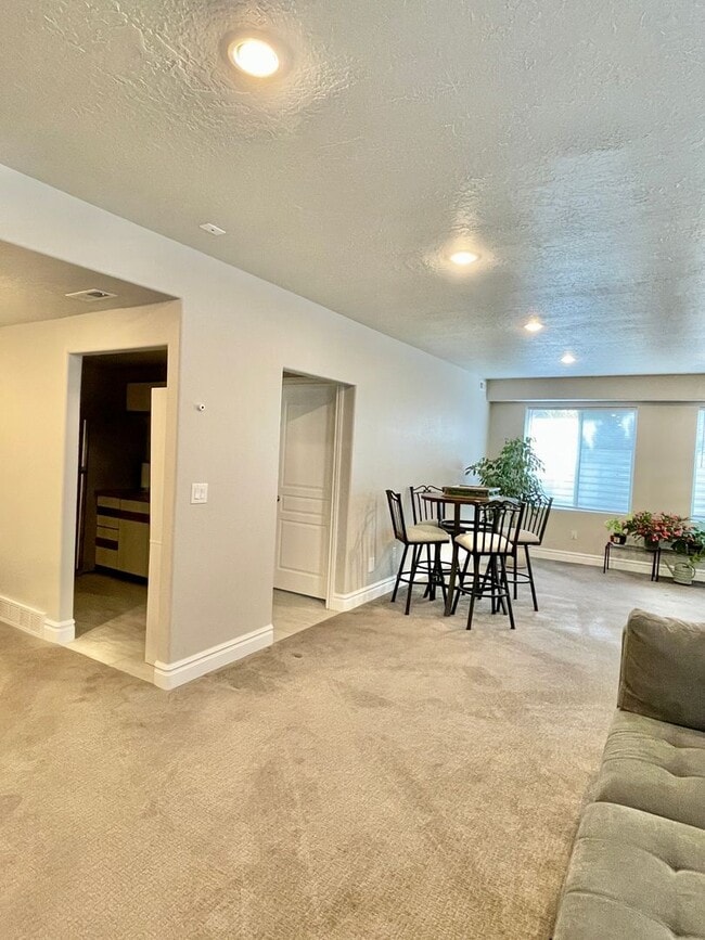 Building Photo - Luxury Fully Furnished 4-Bedroom Home for Rent – Clinton, Utah