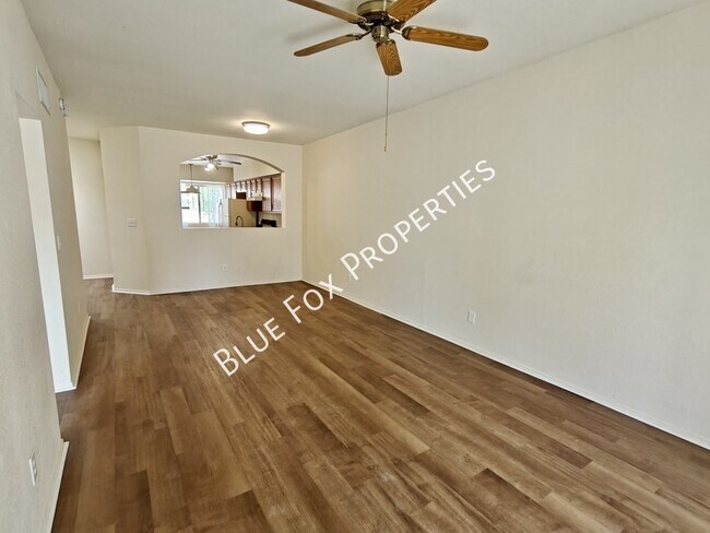 Building Photo - 2415 W Calle Retana