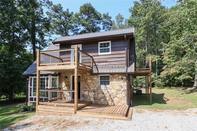 Building Photo - 548 McCurdy Rd
