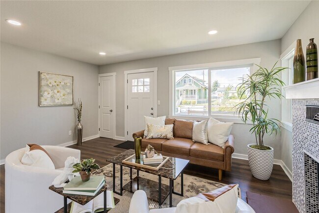 Building Photo - Great Location! 2bd, 1bath House in Tacoma!