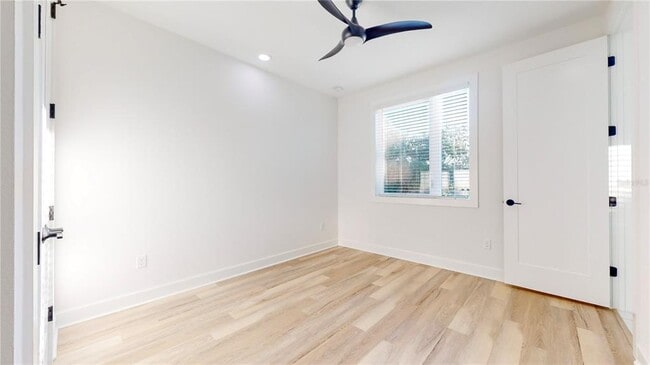 Building Photo - 1520 N Pierce St