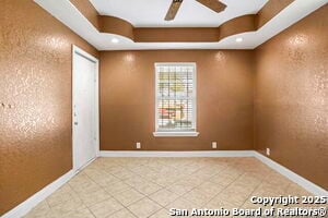 Building Photo - 236 E Dullnig Ct