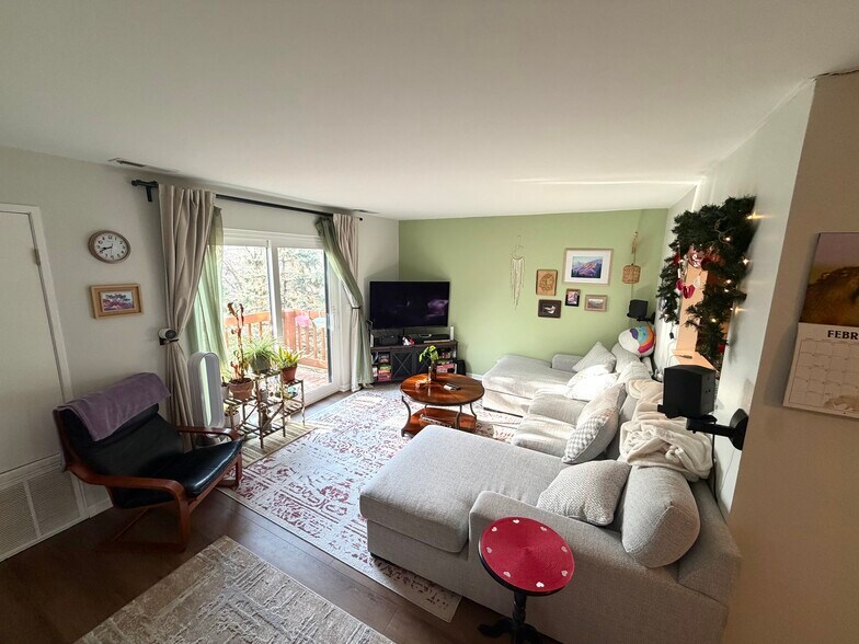 Building Photo - 2234 Abbeywood Dr