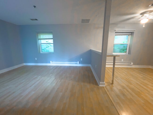 Building Photo - 27 Judd Square