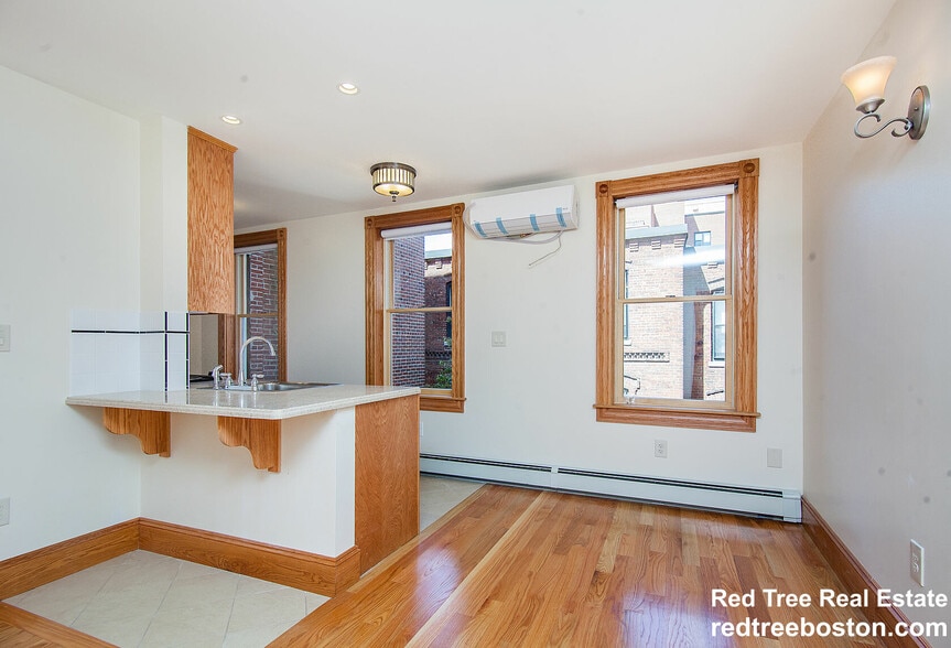 Unit 4 - 27 Phillips St