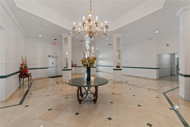 Building Photo - 1351 NE Miami Gardens Dr