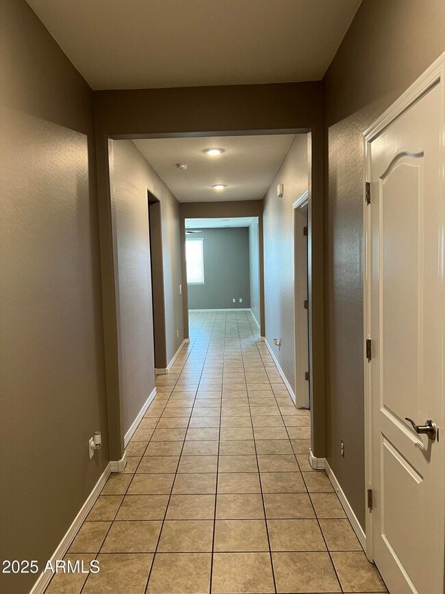 Building Photo - 19955 W Heatherbrae Dr