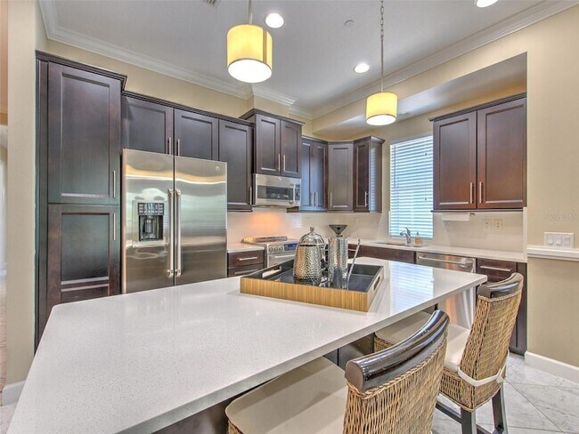 Building Photo - 325 Sapphire Lake Dr