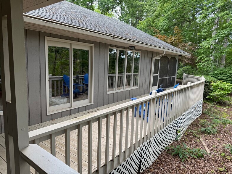 Building Photo - 45 Pentland Hills Dr