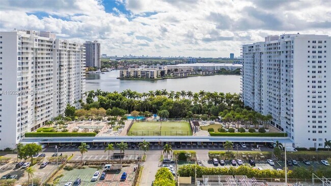 Building Photo - 2801 NE 183rd St