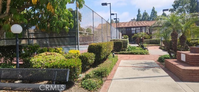 Building Photo - 1010 W MacArthur Blvd