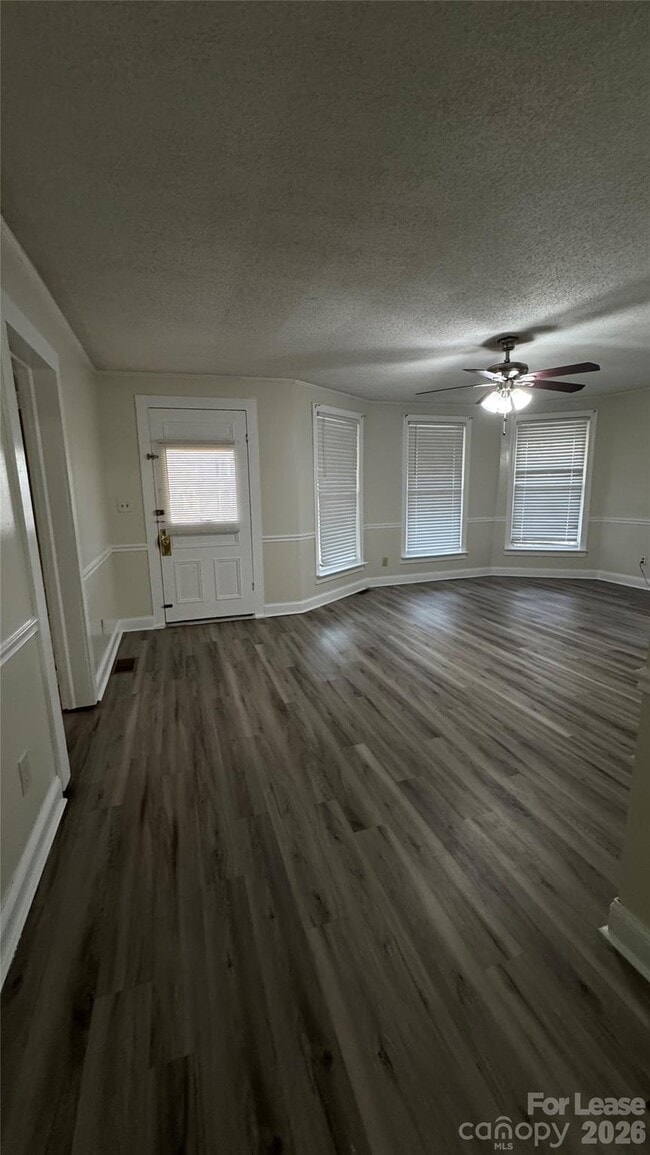 Building Photo - 181 McGill Ave NW