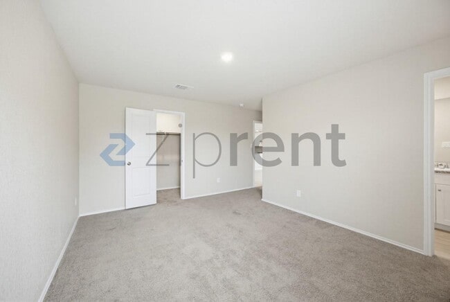 Building Photo - 2781 Rosefinch