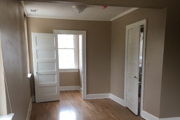 Building Photo - 2107 Sumter St