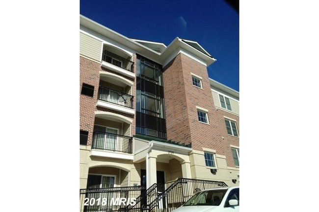 Building Photo - 2729 Gallows Rd