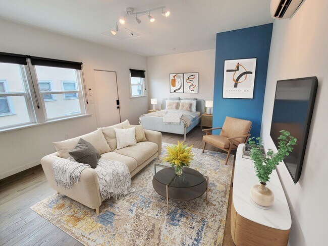 Primary Photo - Renovated Studio with Bathroom In Jefferso...