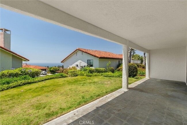 Building Photo - 25 Ocean Crest Ct