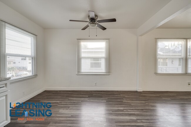 Building Photo - 14759 1/2 Vanowen-4B