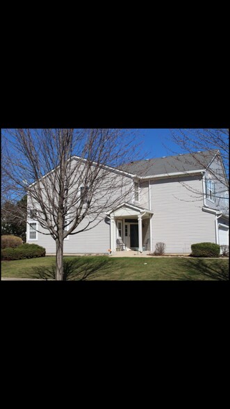 Primary Photo - 2420 Reflections Dr