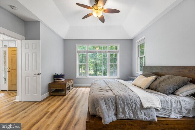 Building Photo - 17 Old Banks Dr