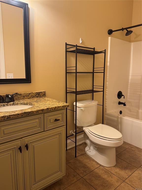 Building Photo - 436 Sydney Dr N