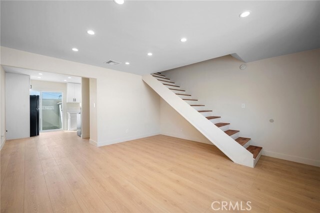 Building Photo - 9917 Marcus Ave