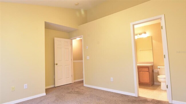 Building Photo - 11012 Black Swan Ct