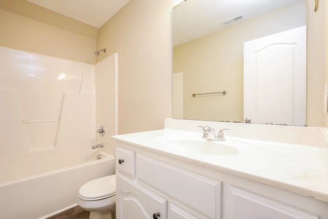 Building Photo - 67 Crabapple Ln