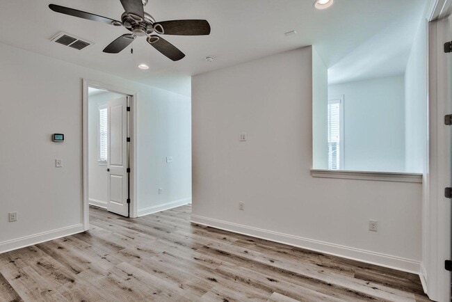 Building Photo - 25 Cambium Ct