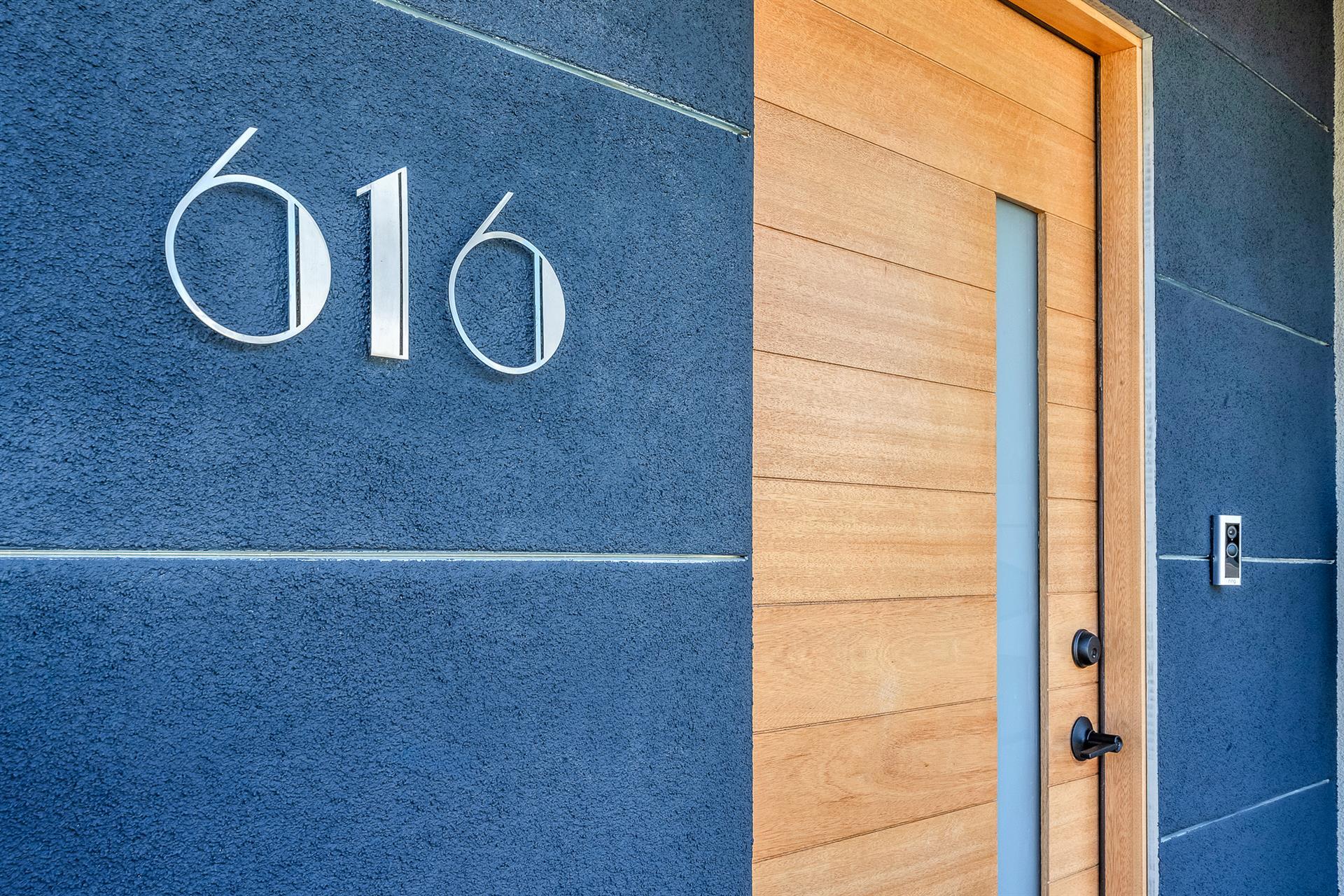 Building Photo - 616 W Ellis Ave