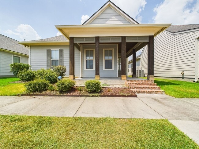 Building Photo - COMING SOON! Welcome to your charming rental home, where comfort and style come together seamlessly!