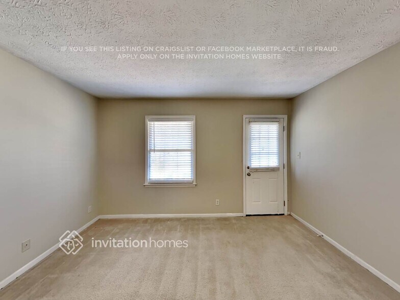 Building Photo - 5491 Four Winds Dr SW