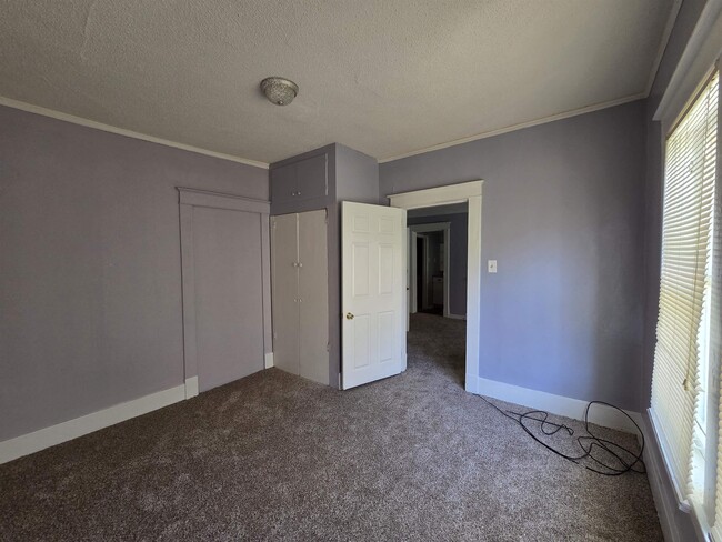 Building Photo - 1320 Faxon Ave