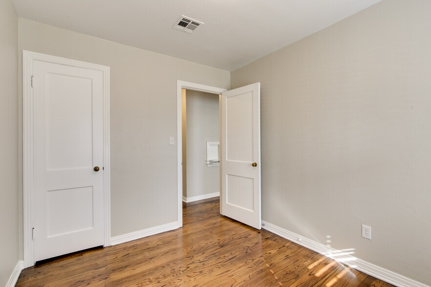 Building Photo - 3012 NW 44th St