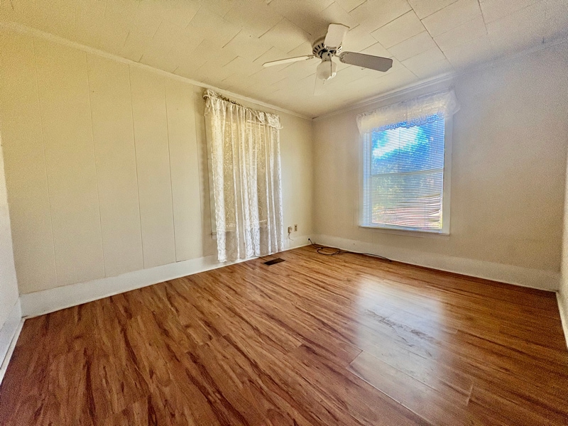 Building Photo - 516 Northwest Ave