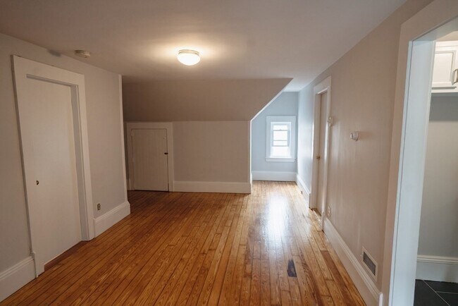 Building Photo - 315 Lafayette St