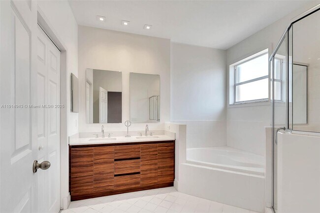 Building Photo - 9329 SW 221st St