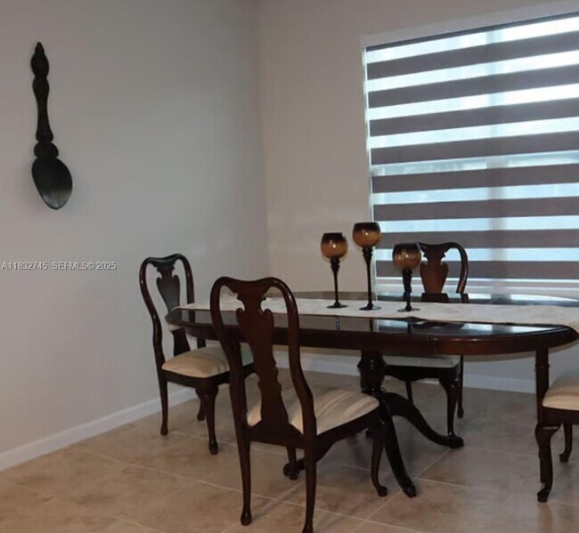 Building Photo - 2890 Jupiter