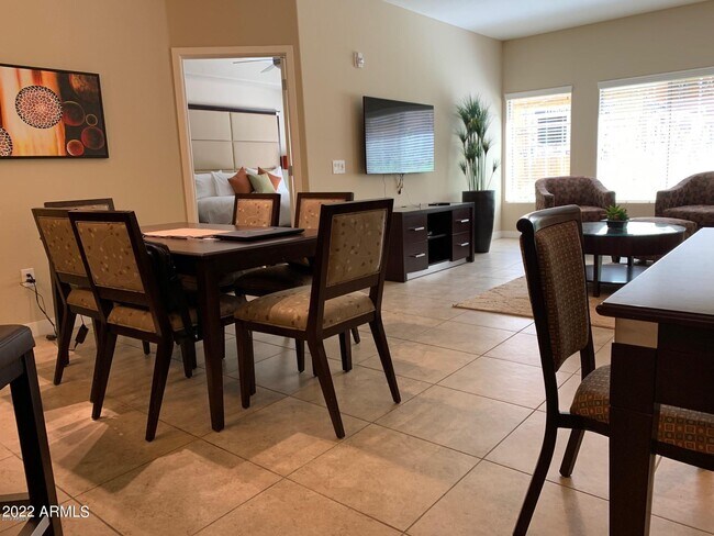 Building Photo - 5450 E Deer Valley Dr